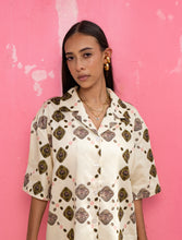 Load image into Gallery viewer, Kokolishi Coin Shirt (Kamisa)