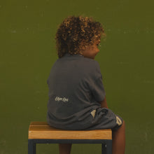 Load image into Gallery viewer, KIDS Famia pa Semper Kokolishi Tee - Grey / Cream
