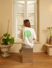 Load image into Gallery viewer, Curaçao to the world Kokolishi Tee -  Green/white
