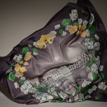 Load image into Gallery viewer, Gradient Curaçao Handelskade Scarf
