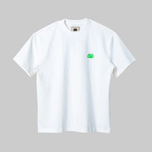 Load image into Gallery viewer, Curaçao to the world Kokolishi Tee -  Green/white
