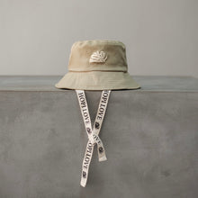 Load image into Gallery viewer, Kokolishi Bucket hat with straps - Sand
