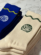 Load image into Gallery viewer, Curacao Map - Kokolishi socks
